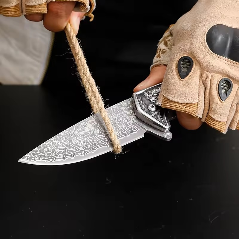 Cuchillo plegable de exterior con patrón damasquinado CO-42105 DA3244 - Azul / 2.ª calidad